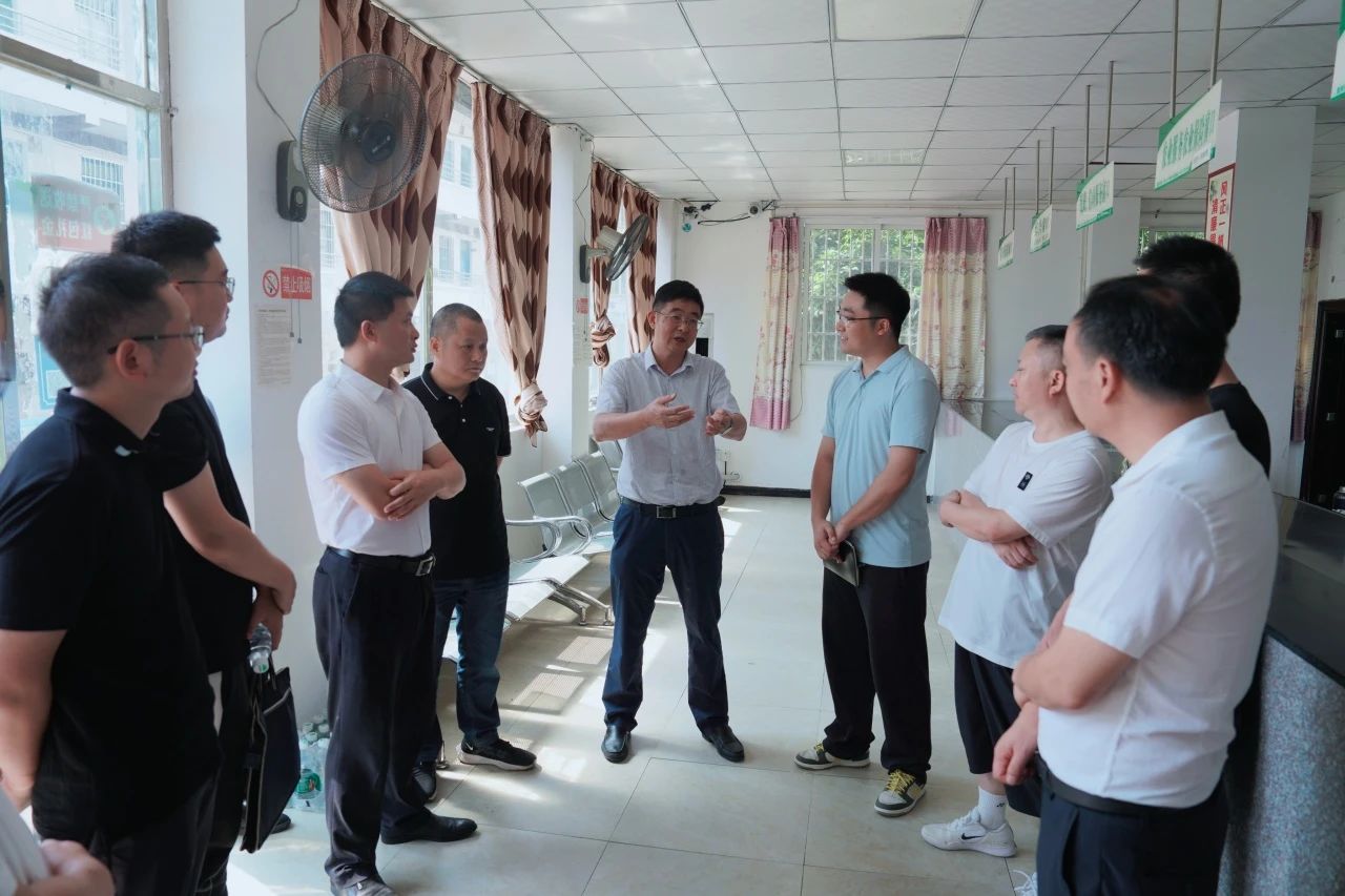 許東明赴南充市嘉陵區(qū)、巴中市通江縣調(diào)研督導(dǎo)定點幫扶和托底性幫扶工作